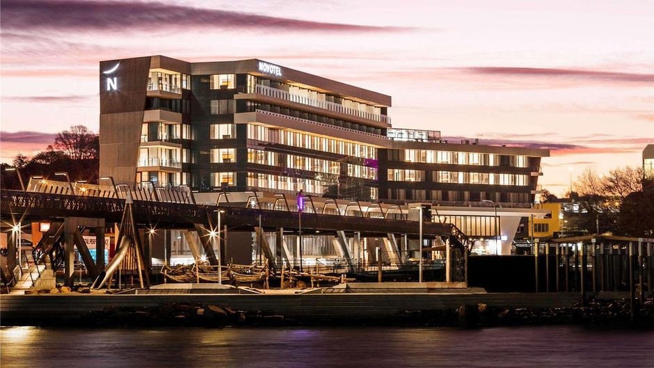 Novotel Devonport Exterior