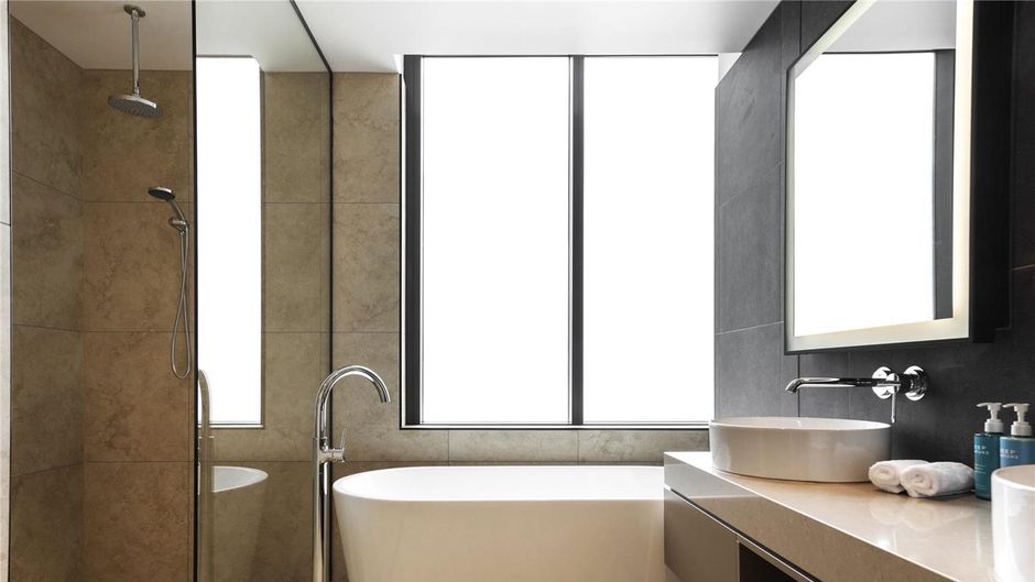 Novotel Devonport Suite
