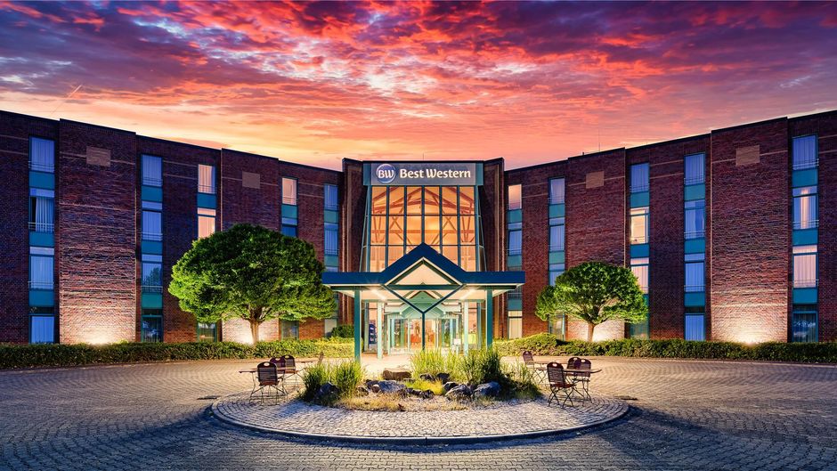 Best Western Parkhotel Brehna Halle Exterior