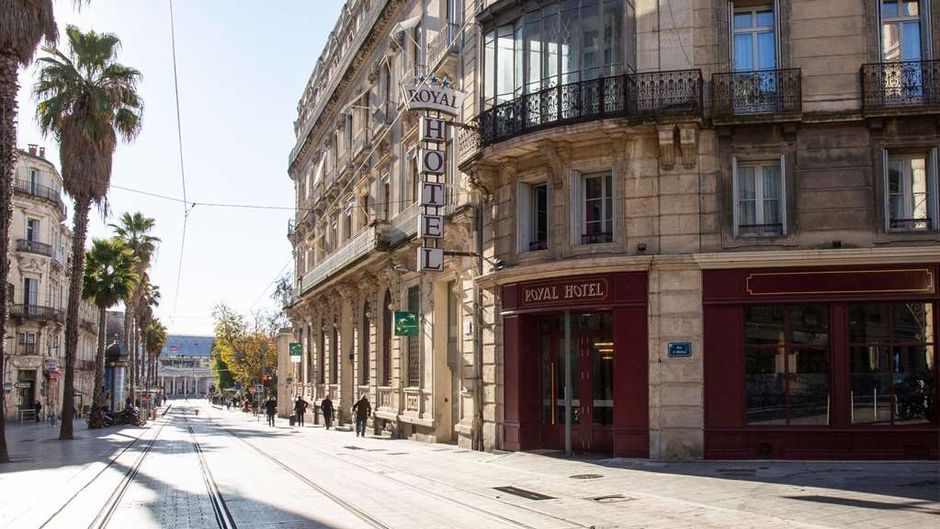 Royal Hotel Exterior