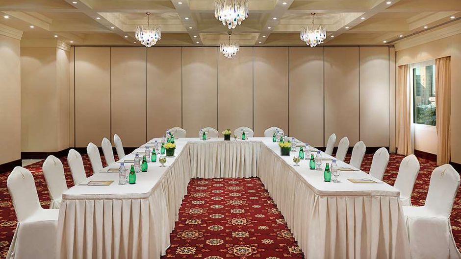 City Season Suites Meeting