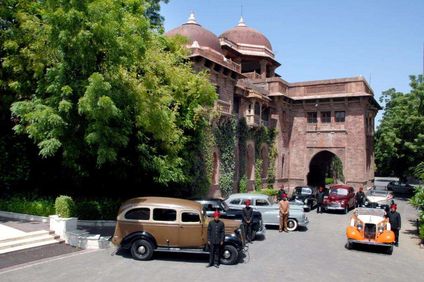Ajit Bhawan Hotel