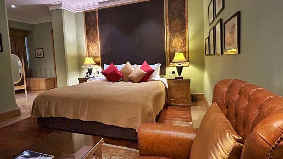 Ajit Bhawan Hotel Suite