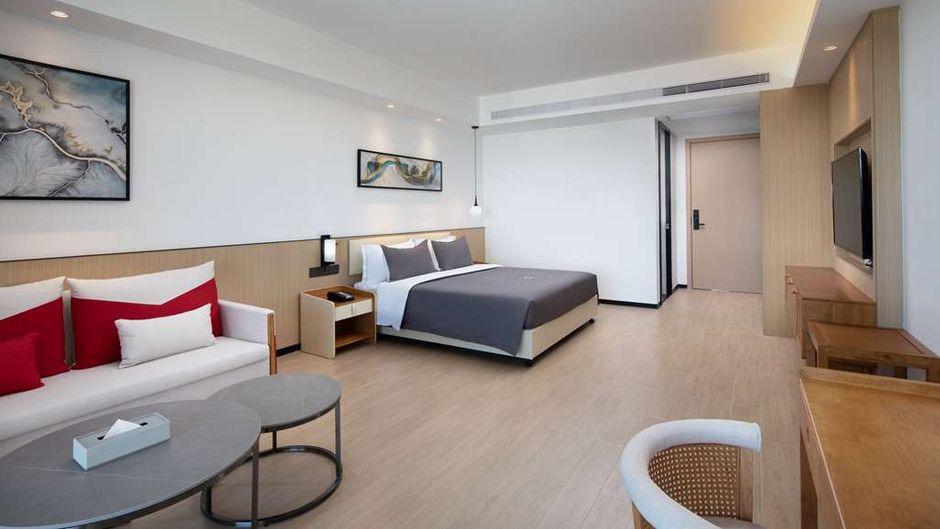 Ramada Encore by Wyndham Jiusuo Downtown Room