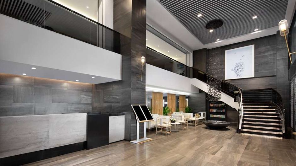 Ramada Encore by Wyndham Jiusuo Downtown Lobby
