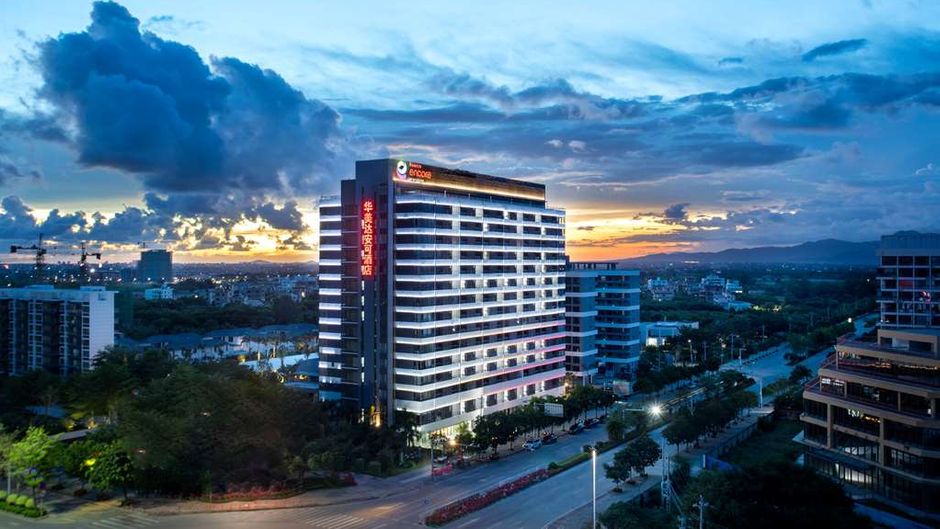 Ramada Encore by Wyndham Jiusuo Downtown Exterior