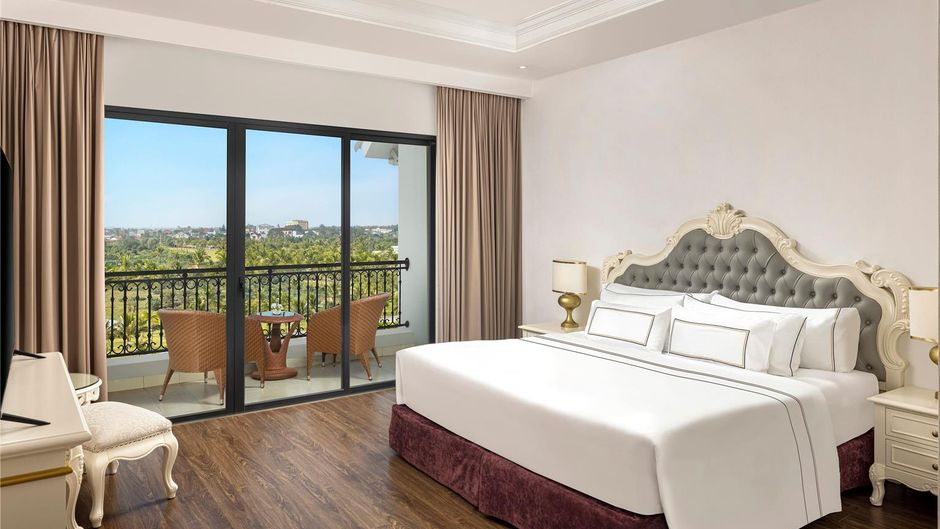 Vinpearl Discovery Cua Hoi Room