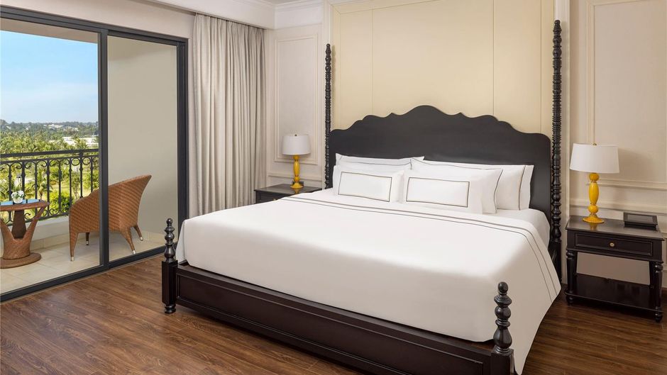 Vinpearl Discovery Cua Hoi Room
