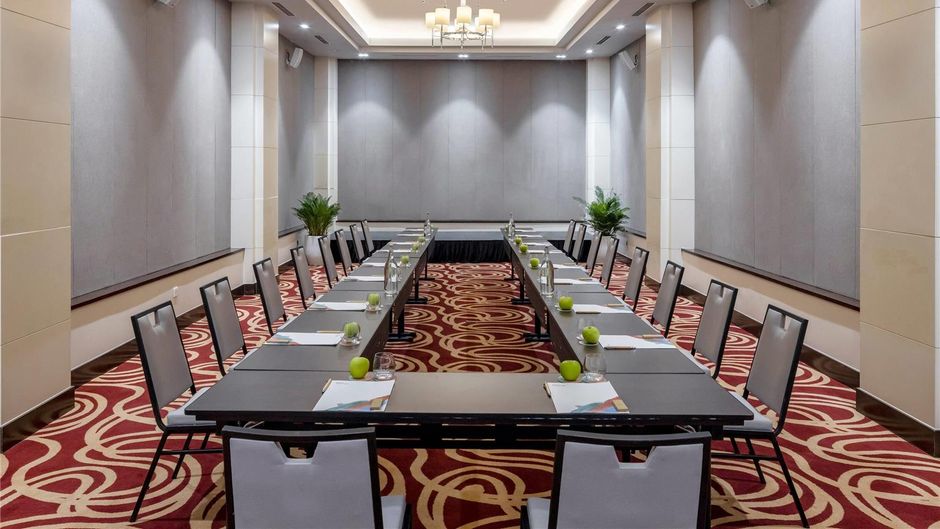 Vinpearl Discovery Cua Hoi Meeting