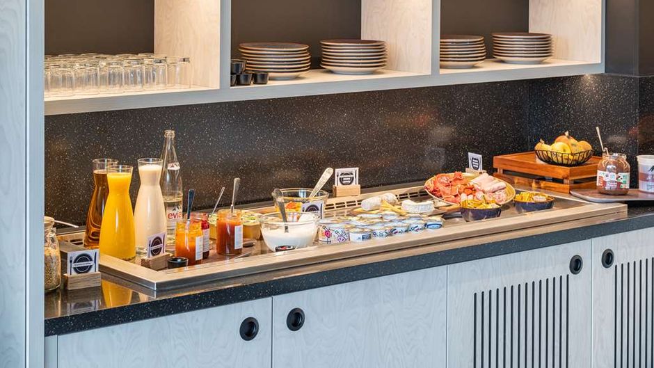Hotel Kyriad Tours Sud - Ballan Mire Restaurant