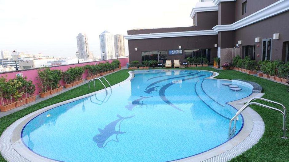 Ascot Hotel Dubai Pool