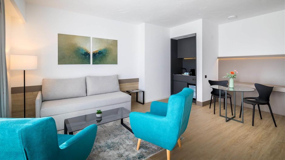 Pyr Marbella Suite