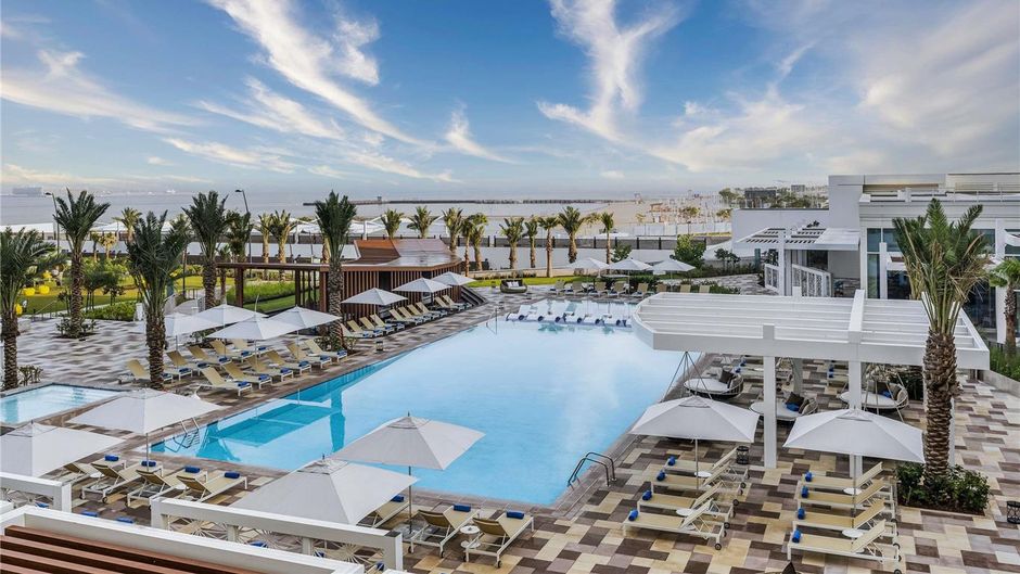Rixos Gulf Hotel Doha Pool