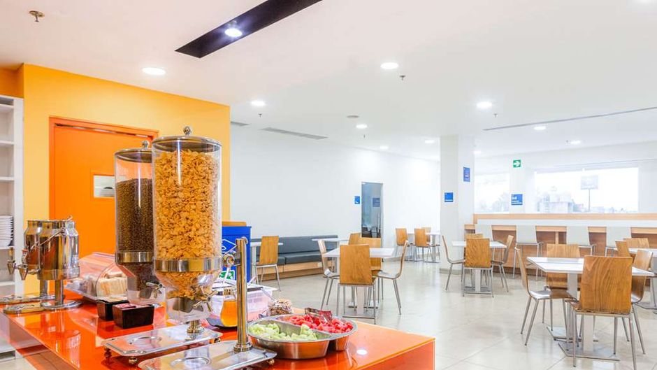 Sleep Inn Leon Antares Restaurant