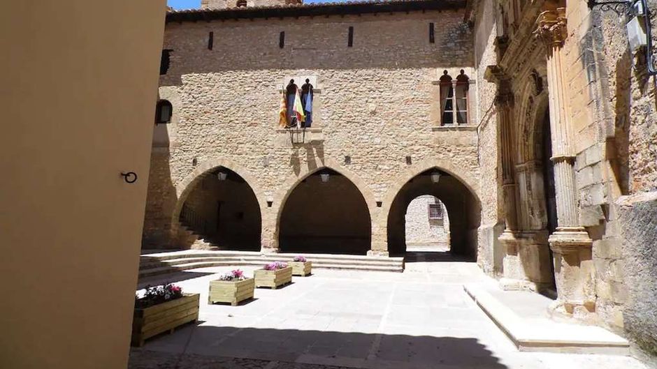 Matutano Dauden Palace Exterior