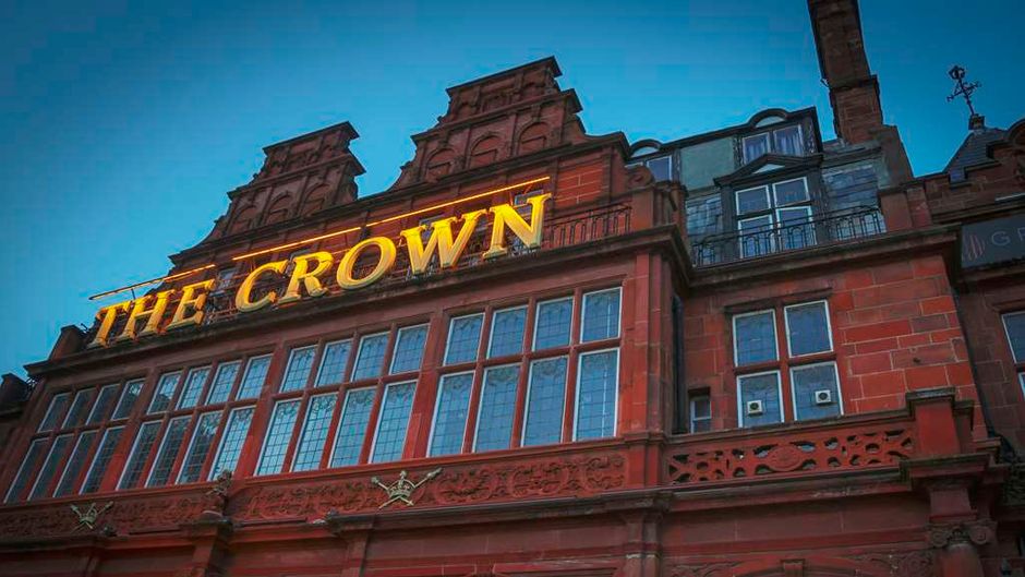 The Crown London Hotel Exterior