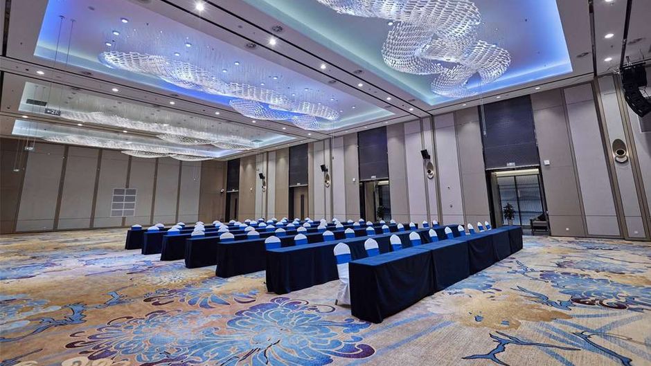 Howard Johnson Tianxiaqiguan Xingwen Meeting