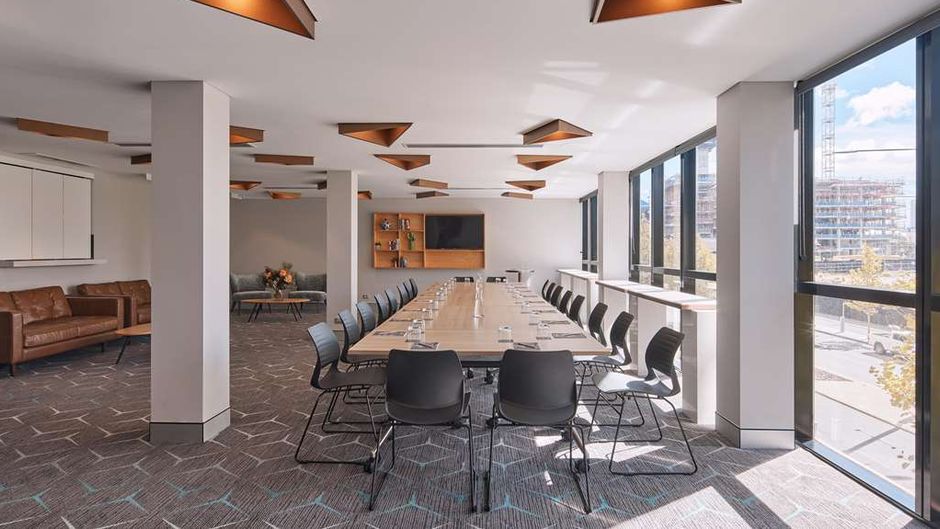 Rydges Perth Kings Square Meeting
