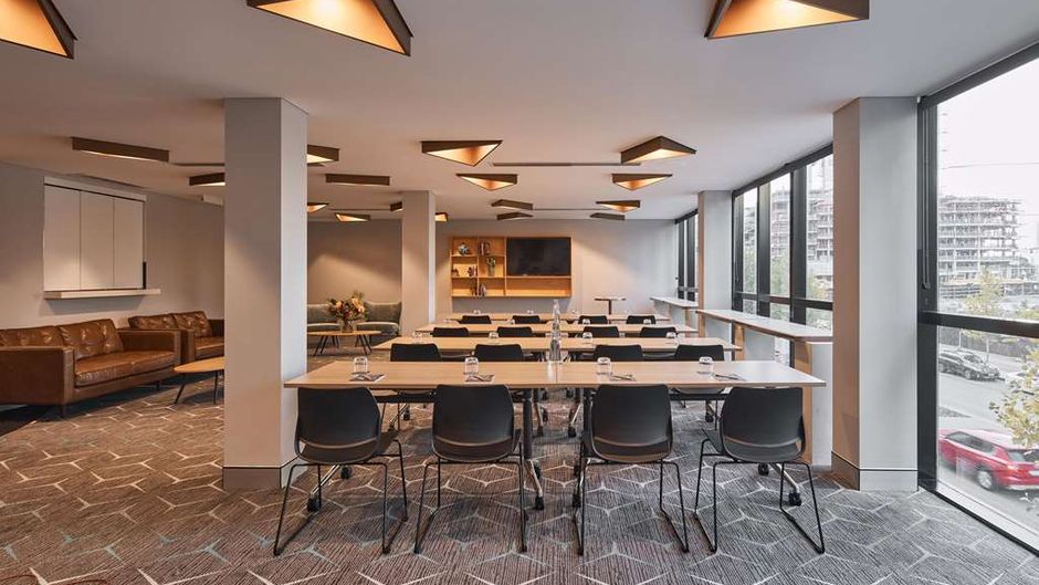 Rydges Perth Kings Square Meeting