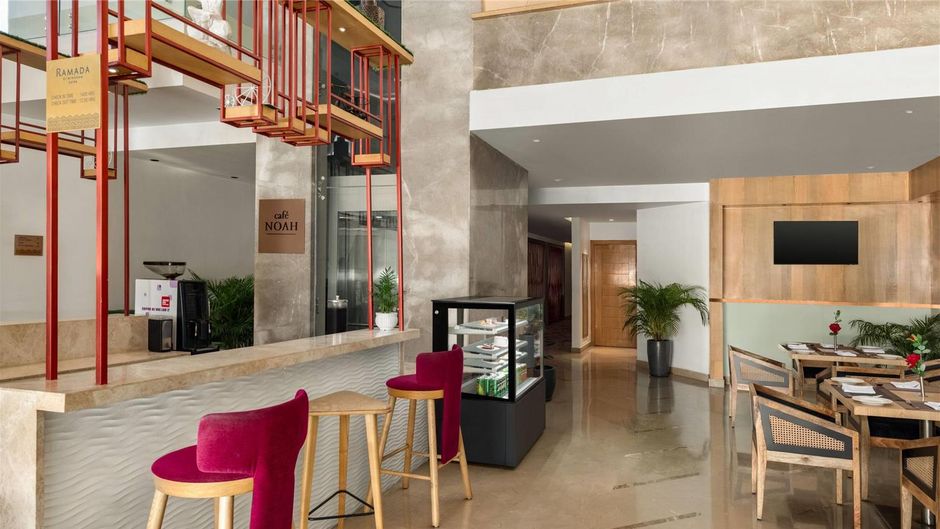 Ramada by Wyndham Katra Station Road Restaurant