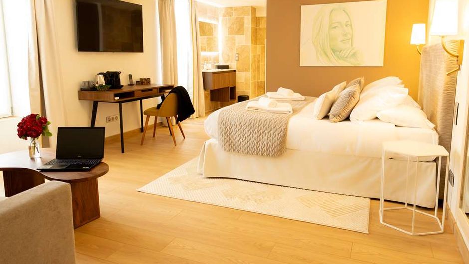 Le Central Boutique-Hotel Beaune Room