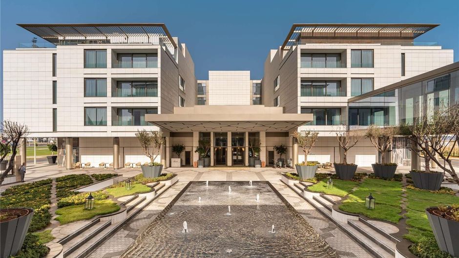 Fairmont La Marina Hotel & Residence Exterior