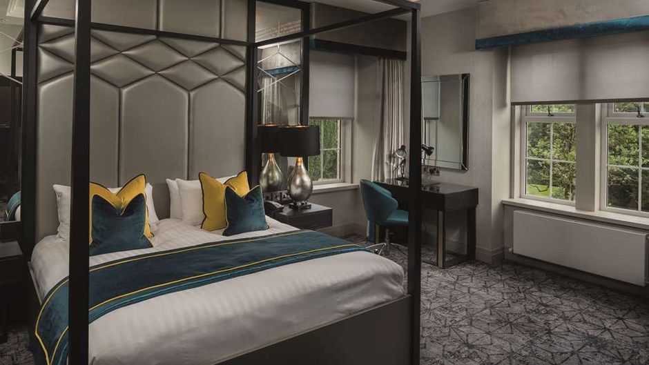Dalmeny Park Hotel Room