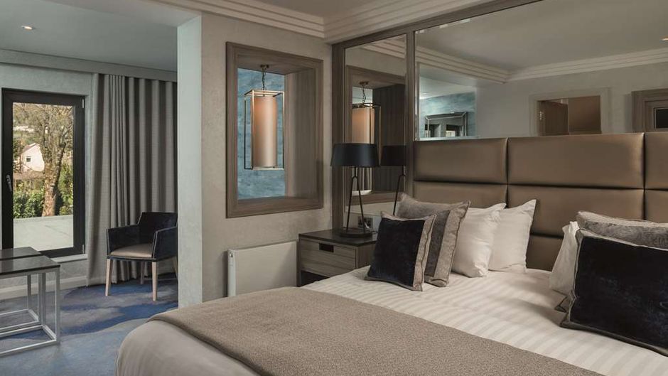 Dalmeny Park Hotel Room