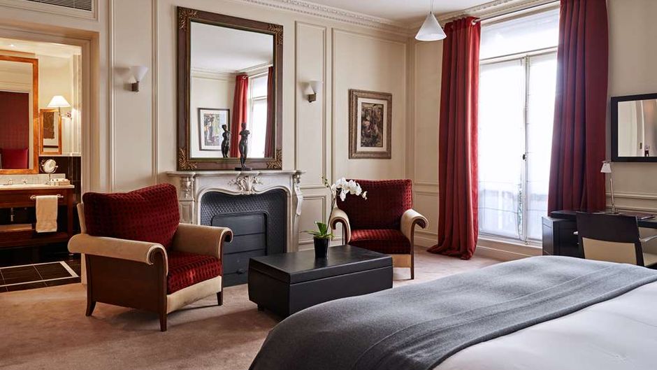 Hotel la Tremoille Room