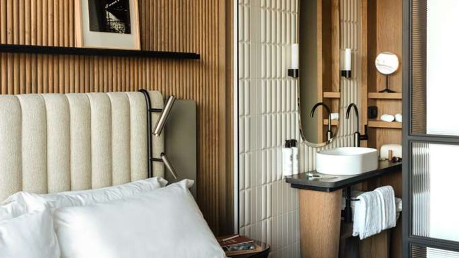 Hotel Dame des Arts Room
