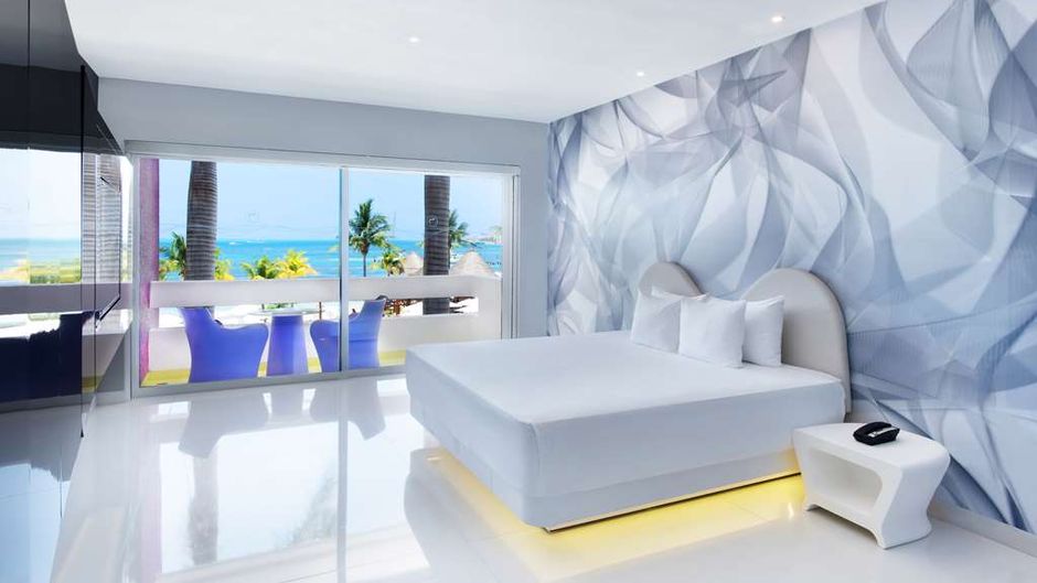 Temptation Cancun Resort Suite
