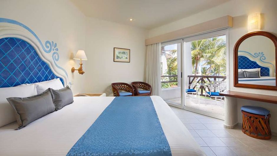 Desire Pearl Resort & Spa Room
