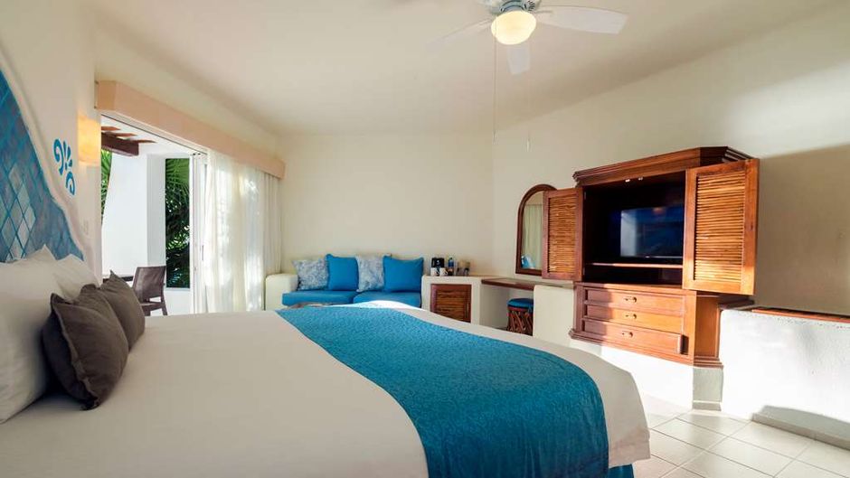 Desire Pearl Resort & Spa Room