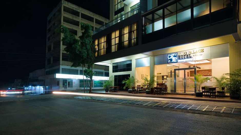 Kibo Hotel Exterior