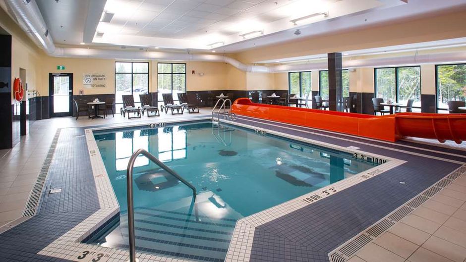 Chateau Fredericton Trademark Coll Pool