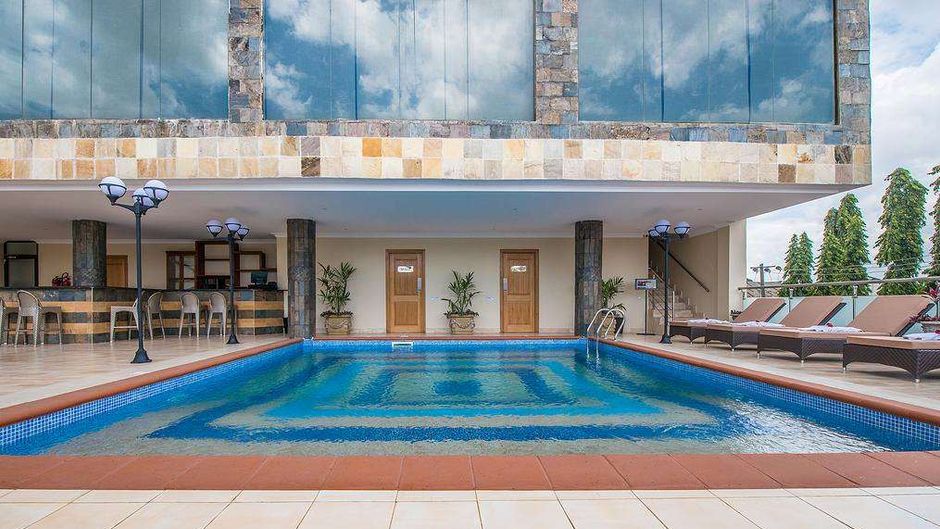 CBD Hotel Pool