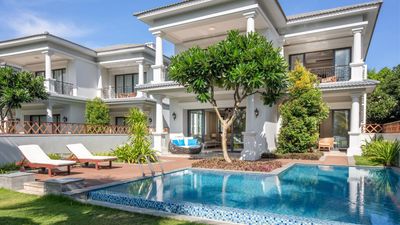 Melia Vinpearl Cam Ranh Beach Resort