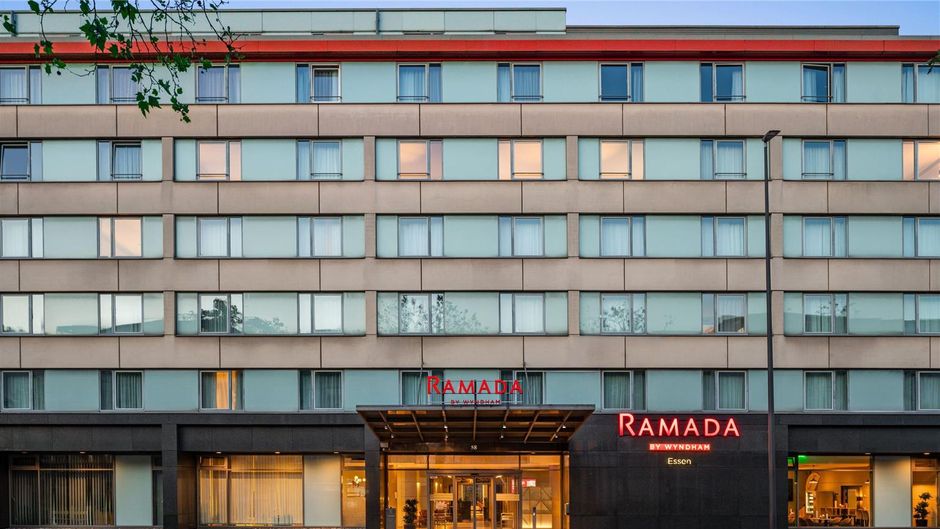 Ramada by Wyndham Essen Exterior