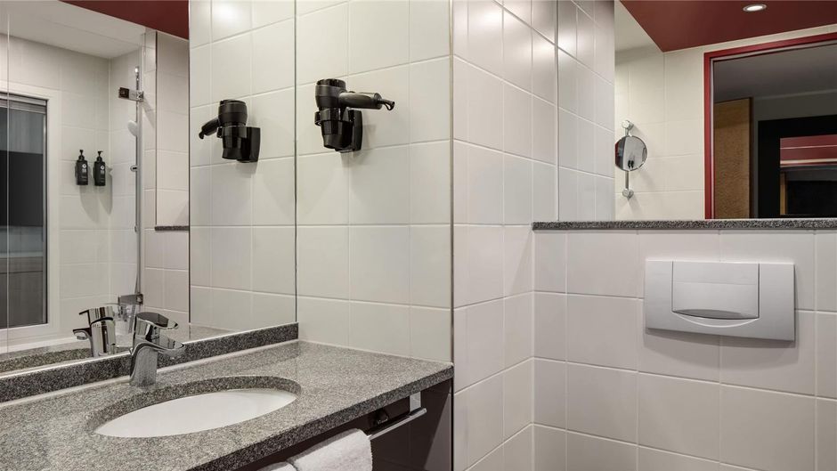 Ramada by Wyndham Essen Suite