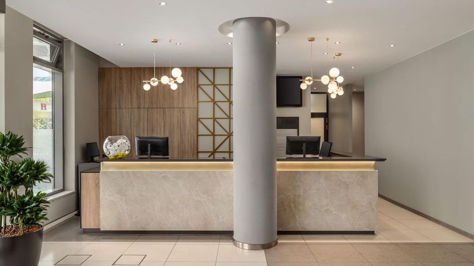 Ramada by Wyndham Essen Lobby