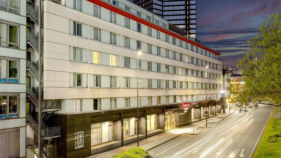 Ramada by Wyndham Essen Exterior