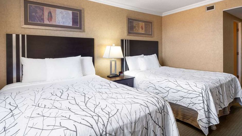 Travelodge by Wyndham Prince Albert Room