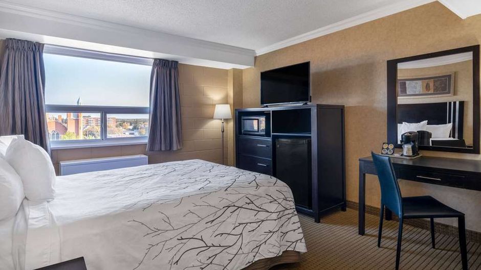 Travelodge by Wyndham Prince Albert Room