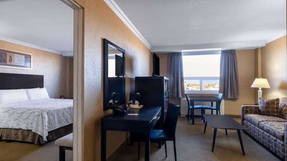 Travelodge by Wyndham Prince Albert Suite