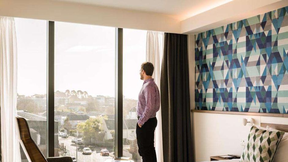 Carnmore Hotel Christchurch Room