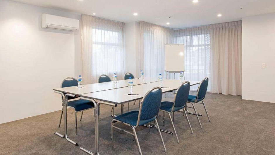 Carnmore Hotel Takapuna Meeting