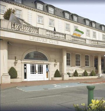 Bridge House Hotel