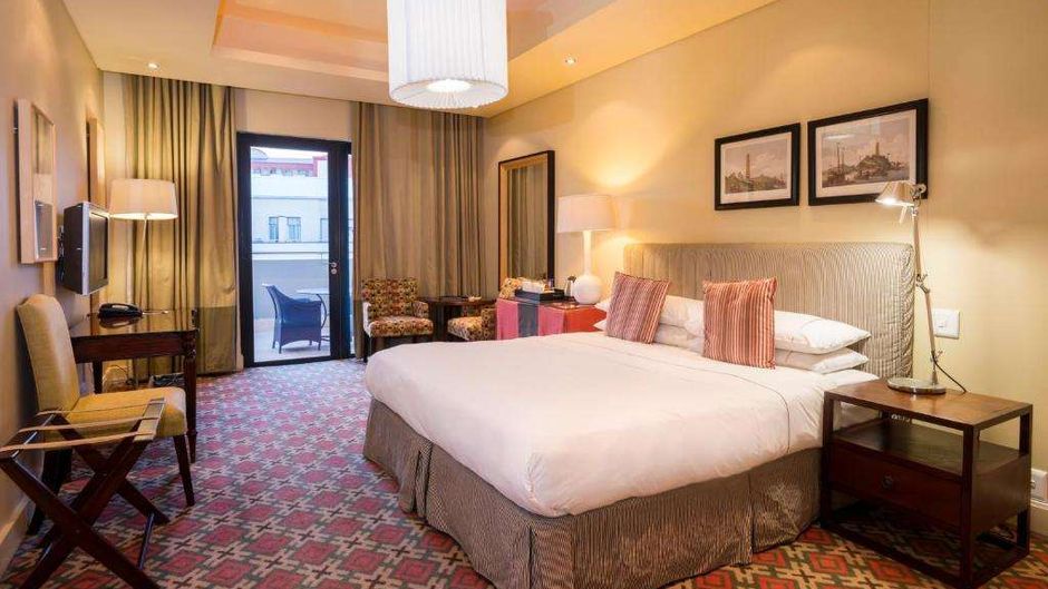 Royal Palm Hotel Suite