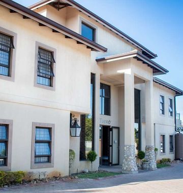 Balmoral Lodge
