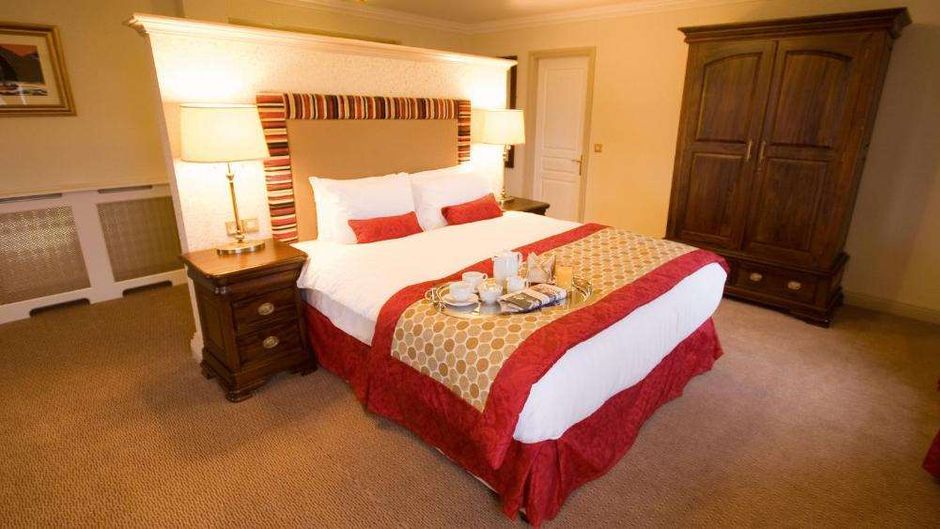 Bracken Court Hotel Room